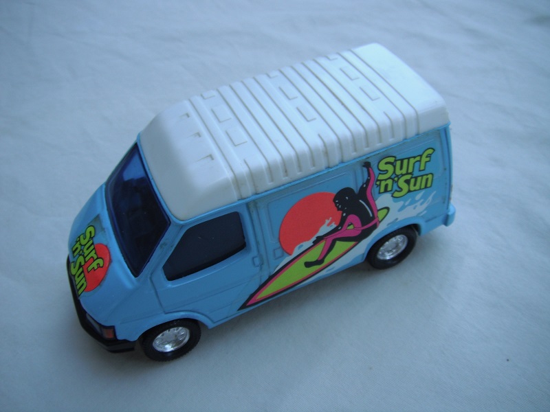 2. Light blue body/white roof/black China base/chrome 8 dot disc wheels/blue windows/black interior/Surf 'n' Sun.