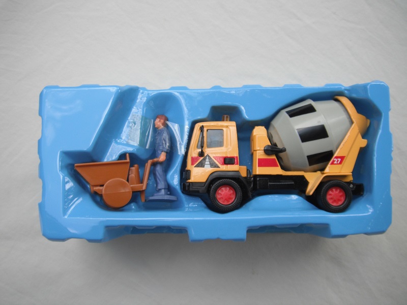 K123A Leyland Cement Truck box pic#3a.jpg