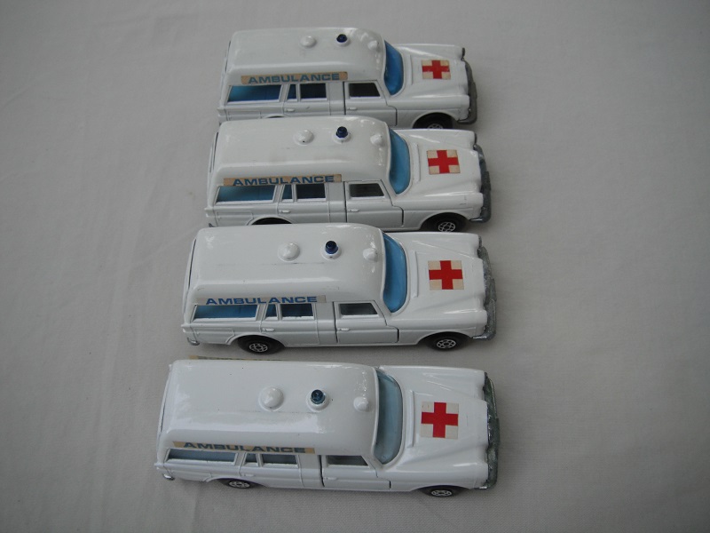 K26A Mercedes Benz 'Binz' Ambulance group pic#3.jpg