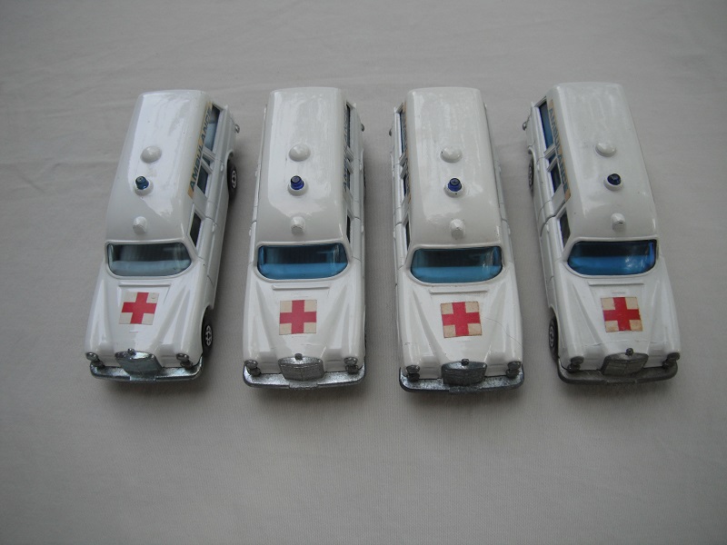 K26A Mercedes Benz 'Binz' Ambulance group pic#1.jpg