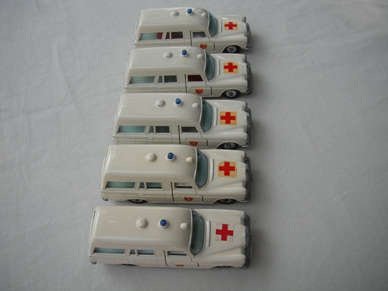 K6B Mercedes Benz 'Binz' Ambulance group pic#3.jpg