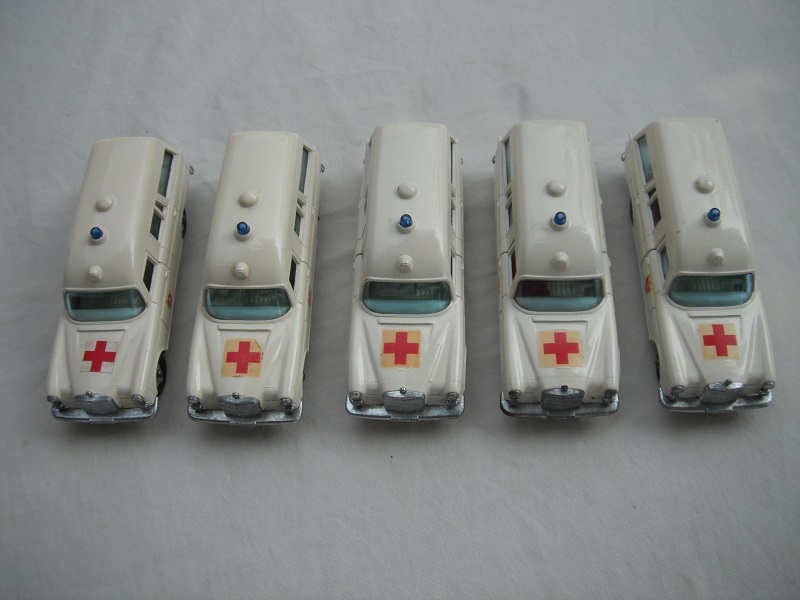 K6B Mercedes Benz 'Binz' Ambulance group pic#1.jpg