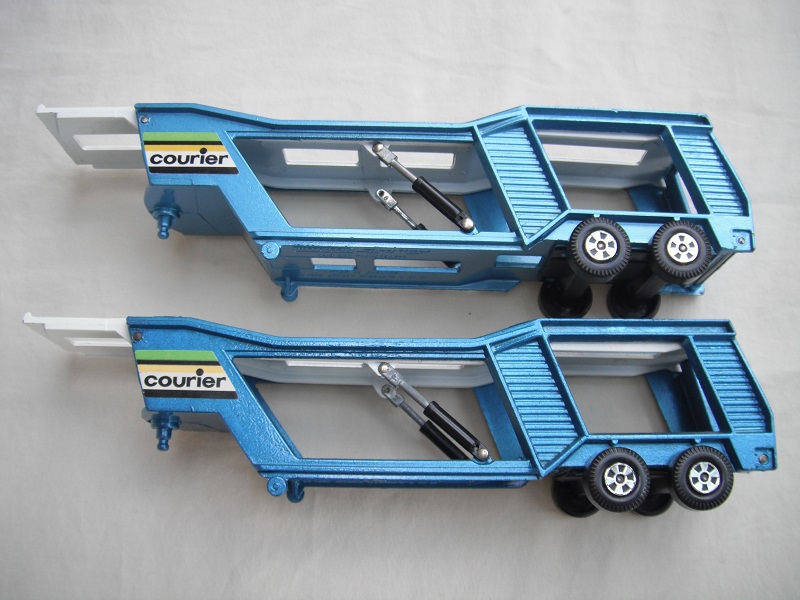 K10D Bedford Car Transporter metallic blue or dark metallic blue.jpg