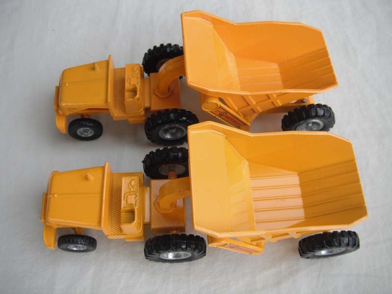 K7A Curtiss Wright Rear Dumper yellow or dark yellow pic#2.jpg