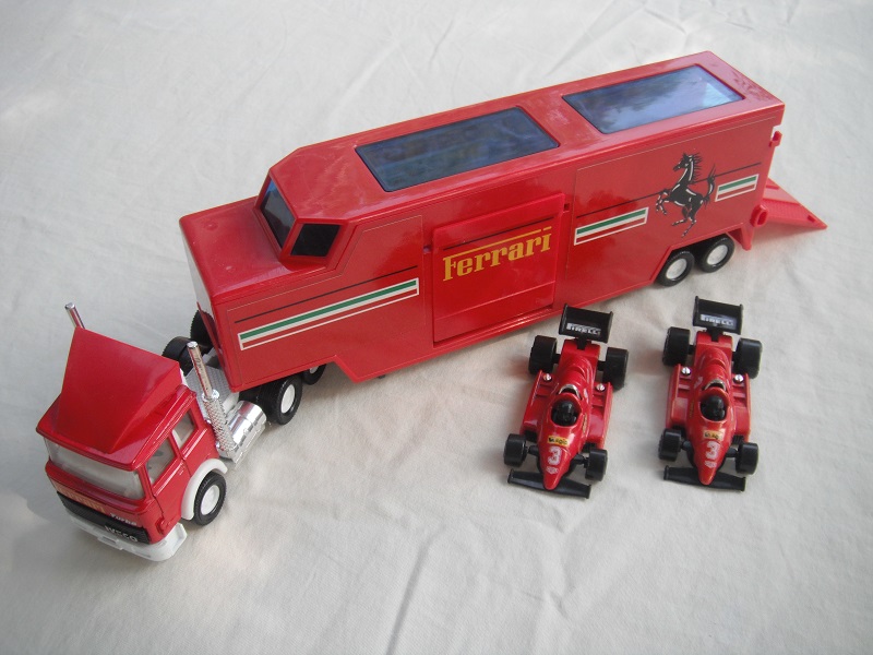 K116B Racing Car Transporter Ferrari race cars.jpg