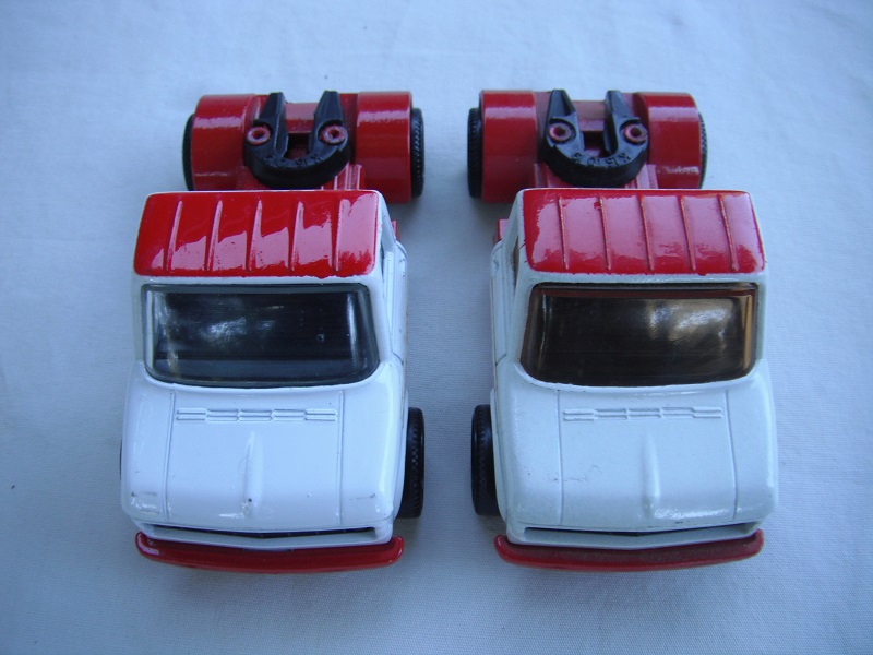 K27B Boat Transporter clear or amber windows white & red roof cabs.jpg