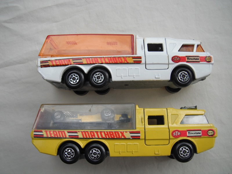 k7C Racing Car Transporter Team Matchbox variations.jpg