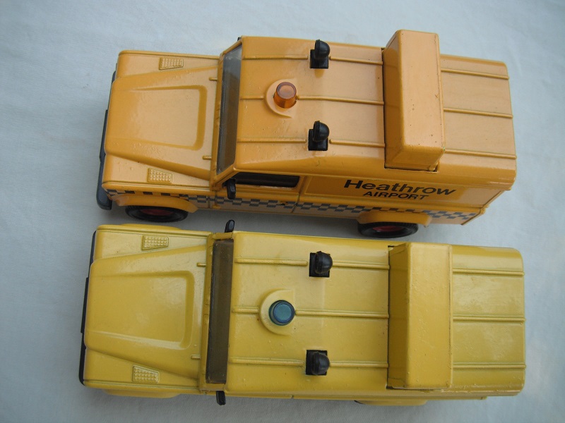 K144A Land Rover 110 light or dark yellow variations.jpg