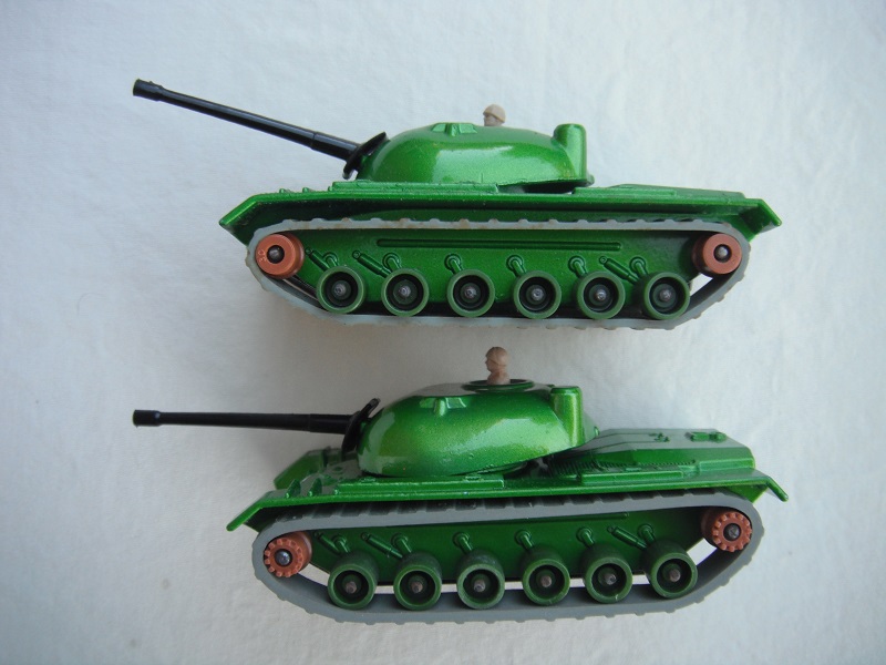 K102A  M48-A2 Tank cog wheels smooth or with gears.jpg