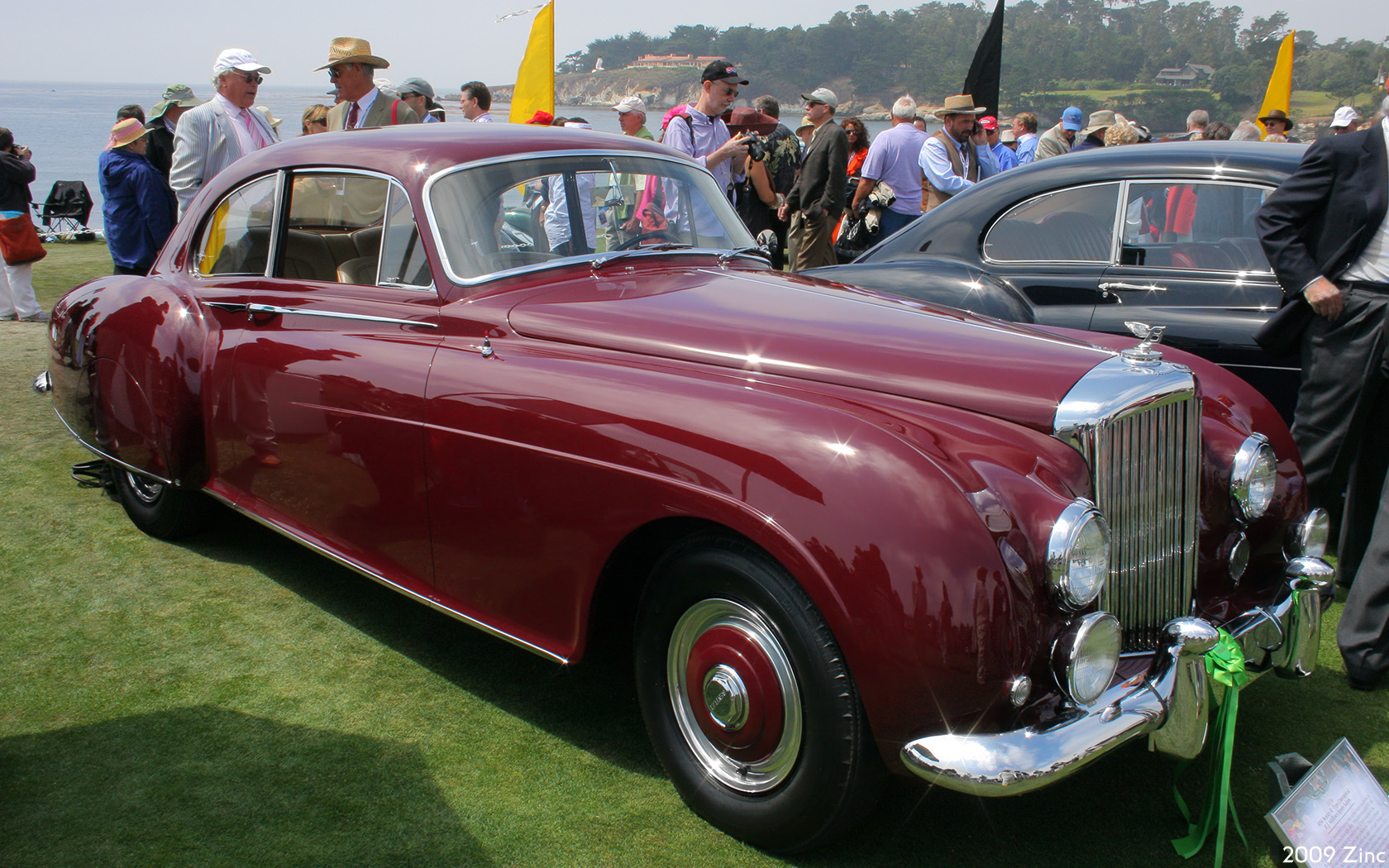 1954_Bentley_R-Type_Continental_HJ_Mulliner_Sports_Saloon_-_chassis_BC2LC_-_fvr.jpg