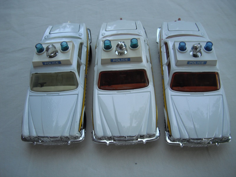 K66A Jaguar XJ12 Police Patrol dome lights variations pic#2.jpg