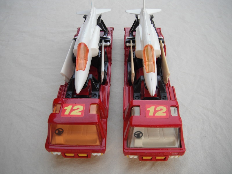 K13C Aircraft Transporter red with #12 label variations pic#2.jpg