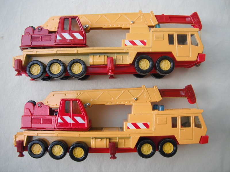 K114B Crane Truck red or dk.yellow crane cab.jpg
