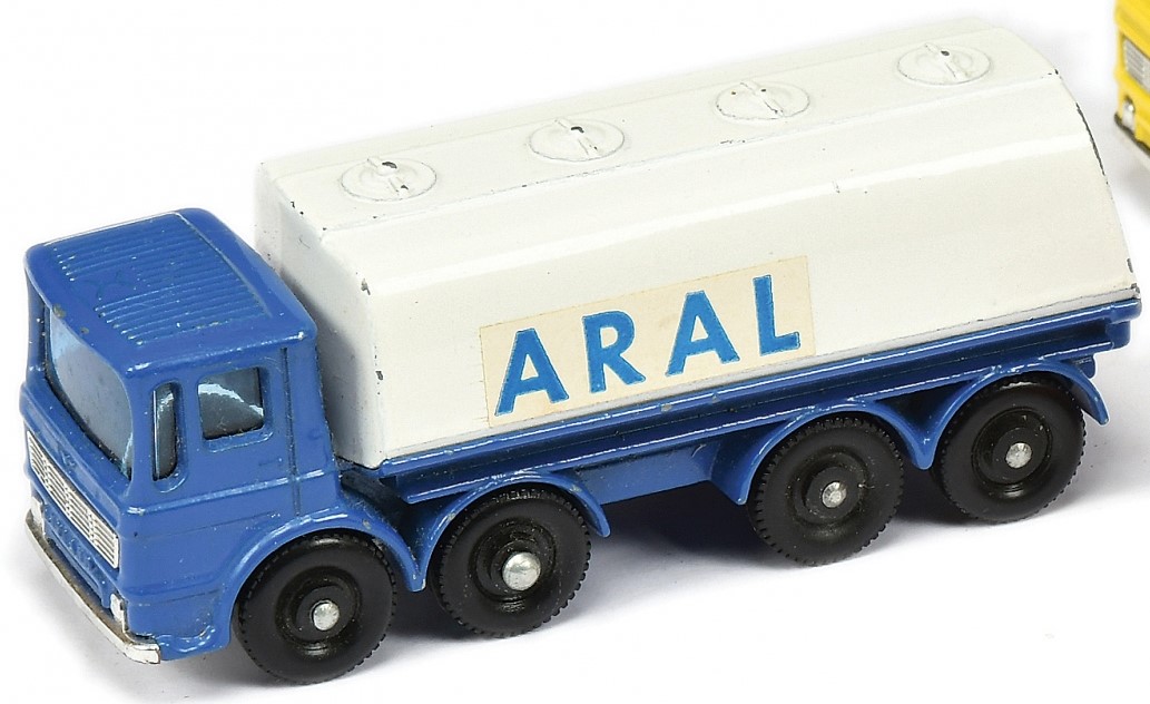 Leyland Aral Tanker.jpg