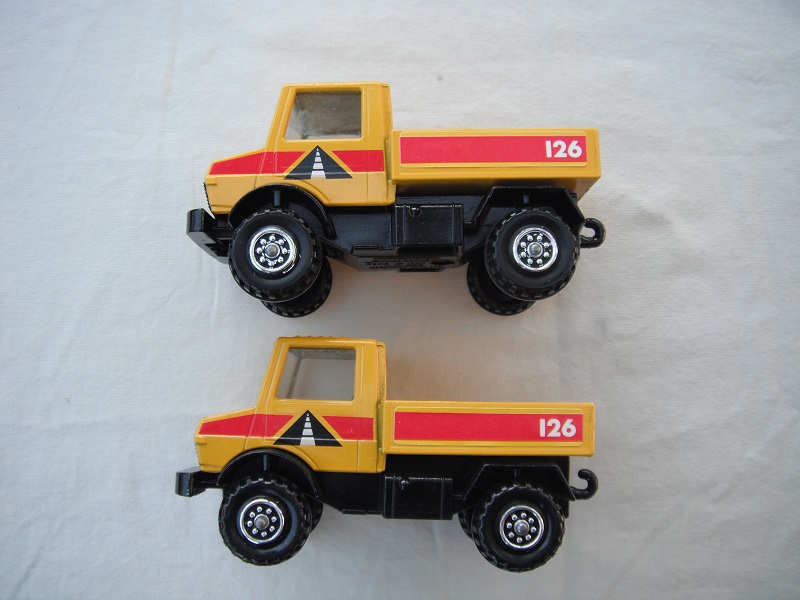 K137B Road Repair Set Unimog.jpg