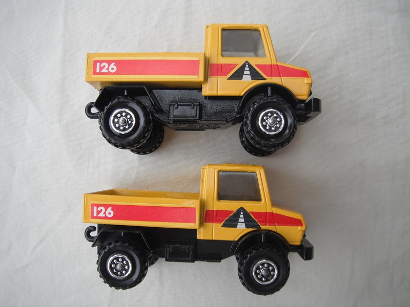 K137B Road Repair Set (Unimog Truck & Compressor) right side of Unimog.jpg