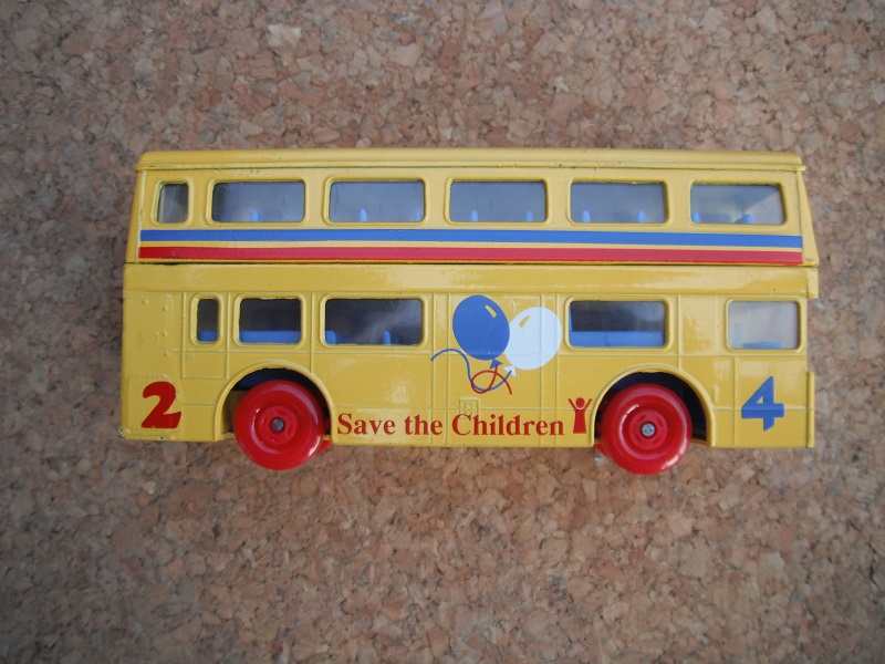 K15B The Londoner (Bus) Save The Children pic#2.jpg