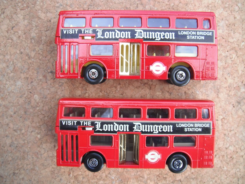 K15B The Londoner (Bus) London Dungeon red or dark red.jpg