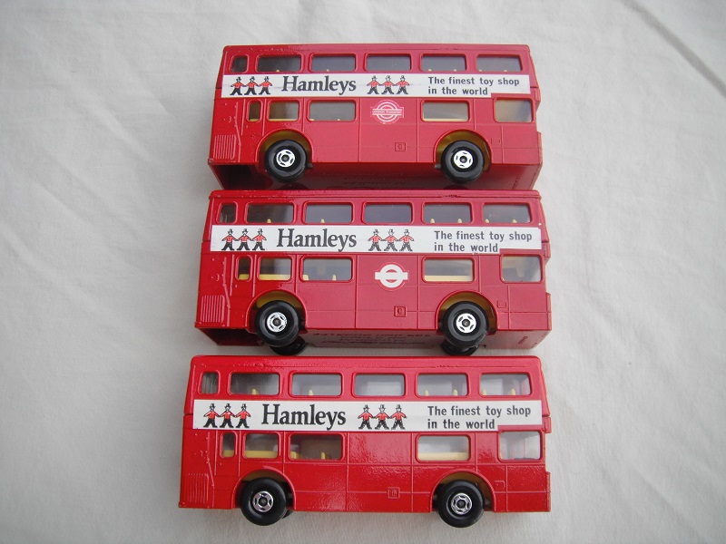 K15B The Londoner (Bus) Hamleys pic#2.jpg