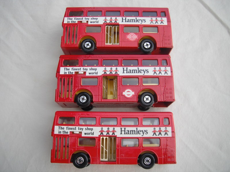 K15B The Londoner (Bus) Hamleys pic#1.jpg