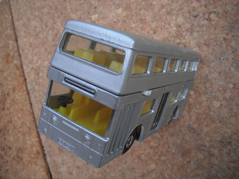 K15B The Londoner (Bus) All silver (prepro) pic#3.jpg
