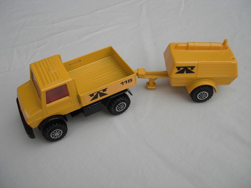 1. Yellow Unimog/K118 matt black England base/red interior/&quot;115&quot; to rear/Yellow trailer/K-118 England made/white tow eye.