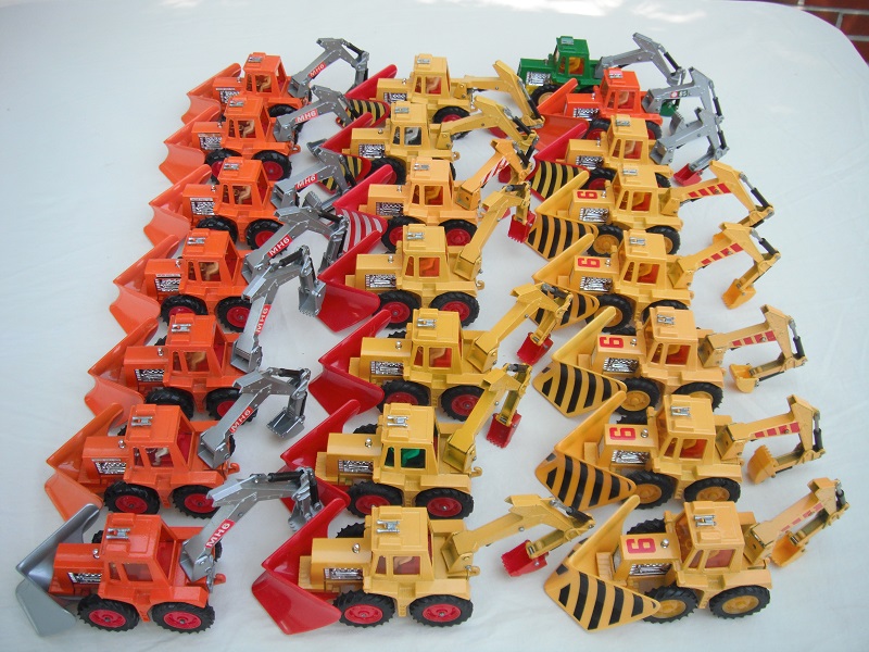 K25B Digger & Plow group pic#2.jpg