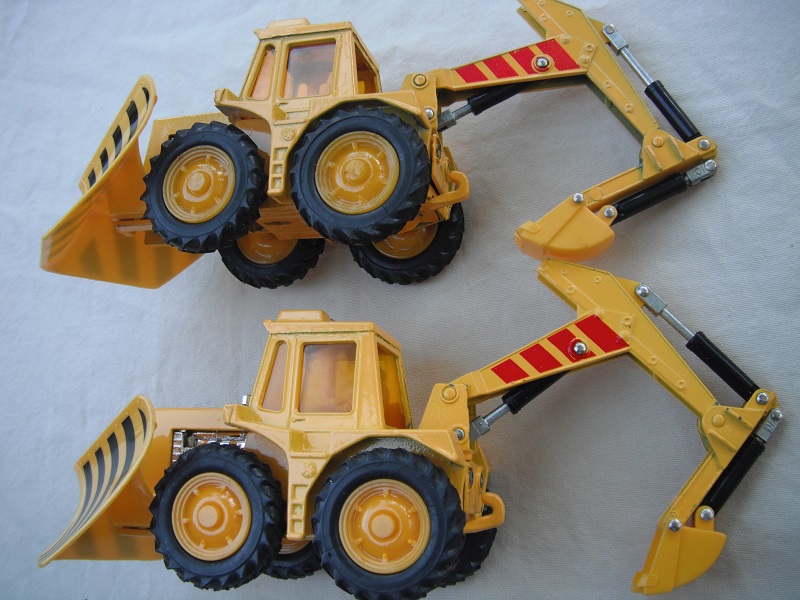 K25B Digger & Plow red or dk red stripes.jpg