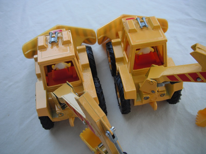 K25B Digger & Plow red or dk red interior.jpg