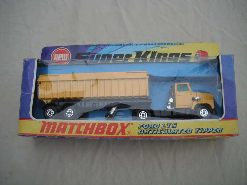 K18B Articulated Tipper Truck box picture #2.jpg