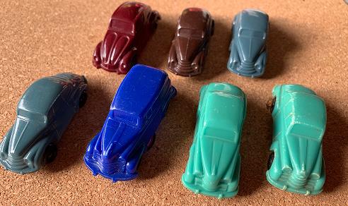 Plastic cars 1(s).jpg