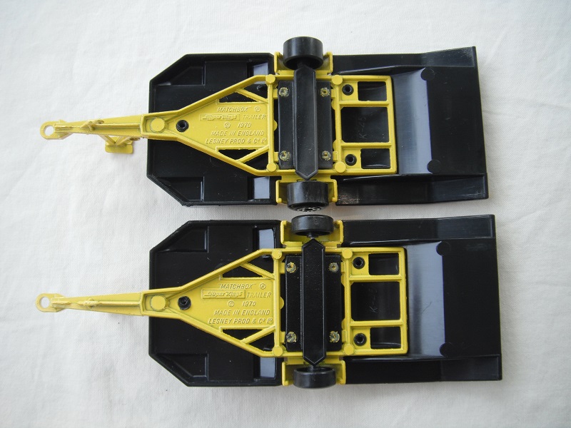 K102B Race Support Set Type a Lesney Trailer with wheel variations.jpg