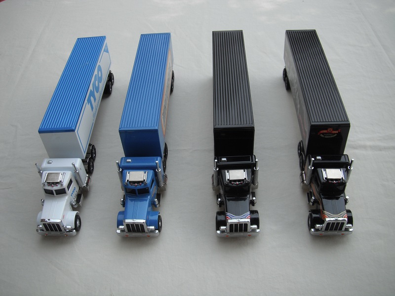 K186A Peterbilt Container Truck group pic#1.jpg