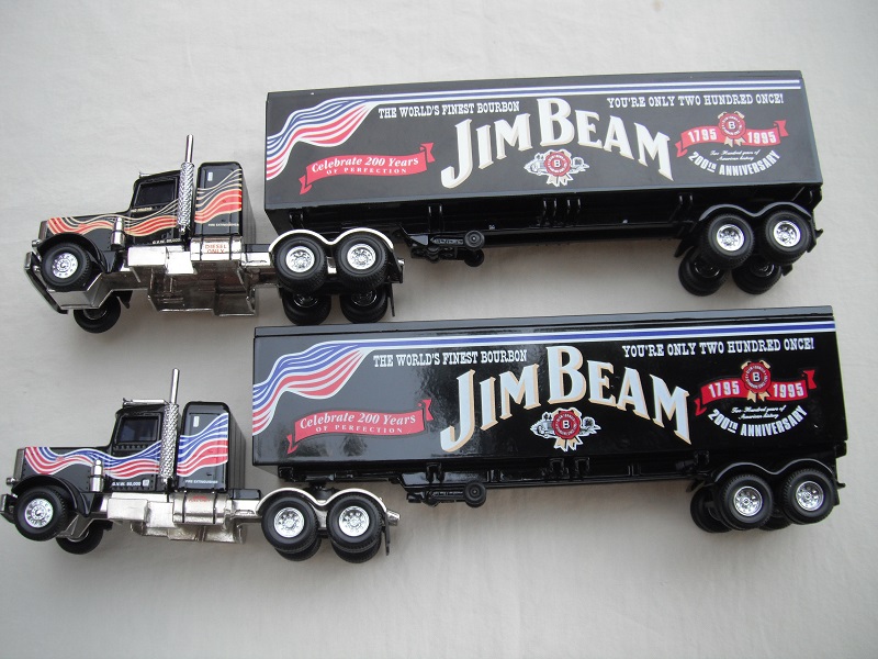 K186A Peterbilt Container Truck Jim Beam prepro on top pic#1.jpg