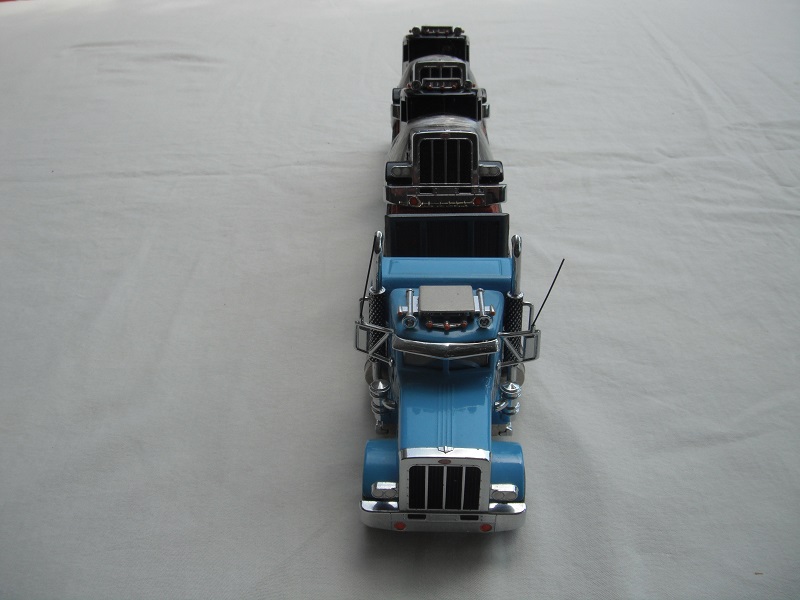 K192A Peterbilt Lowloader pic#1.jpg