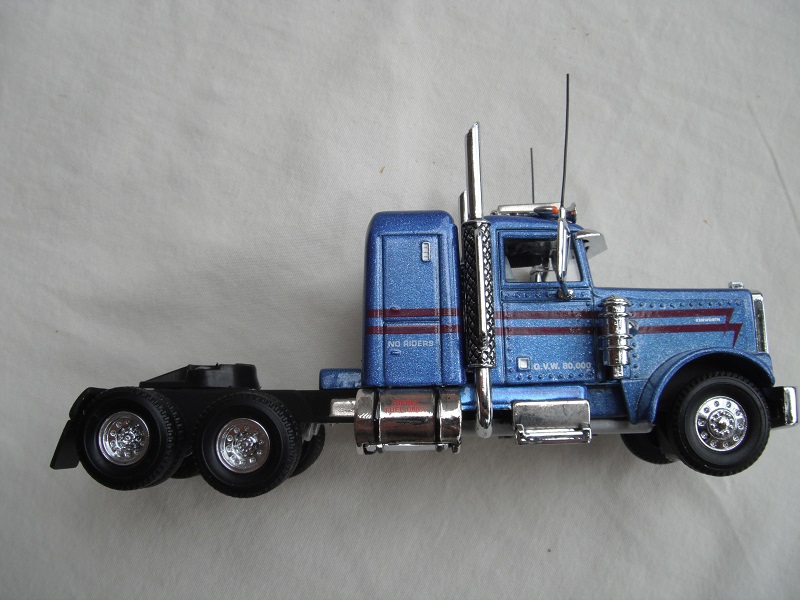 K194A Kenworth W900 pic#3.jpg