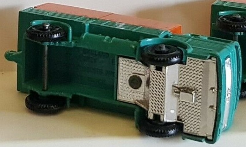 14 Base view of Mercedes Truck No 1 with zig zag base and long tow guides.jpg