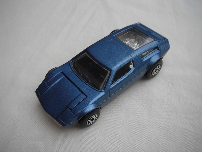 31.Dark met.blue body/Superkings silver base/Bulgaria base/black interior/clear windows/tinted rear.