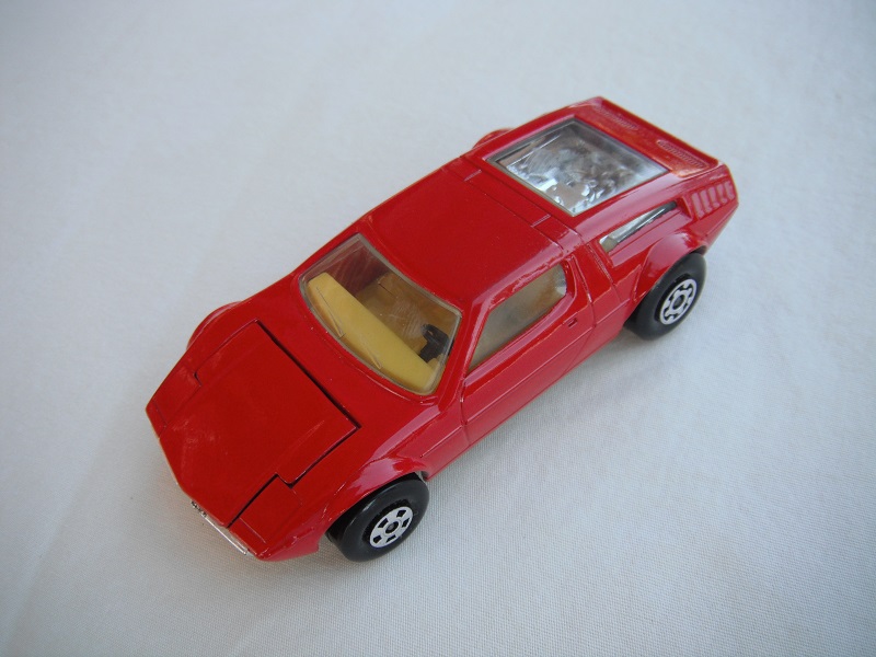 12.Red body/Superkings silver base/England made/light yellow interior/clear windows.