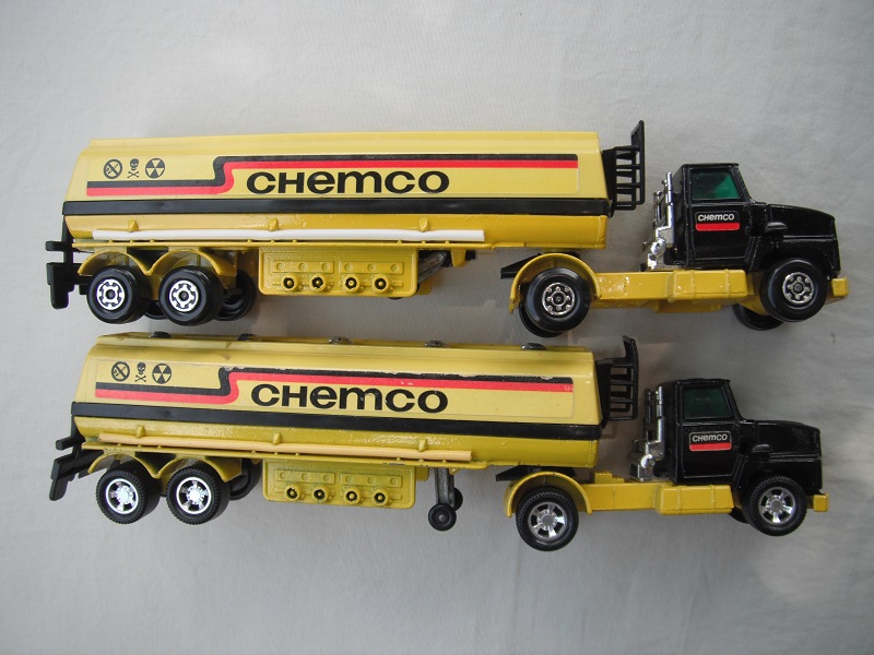 K16B Petrol Tanker Chemco wheel variations.jpg