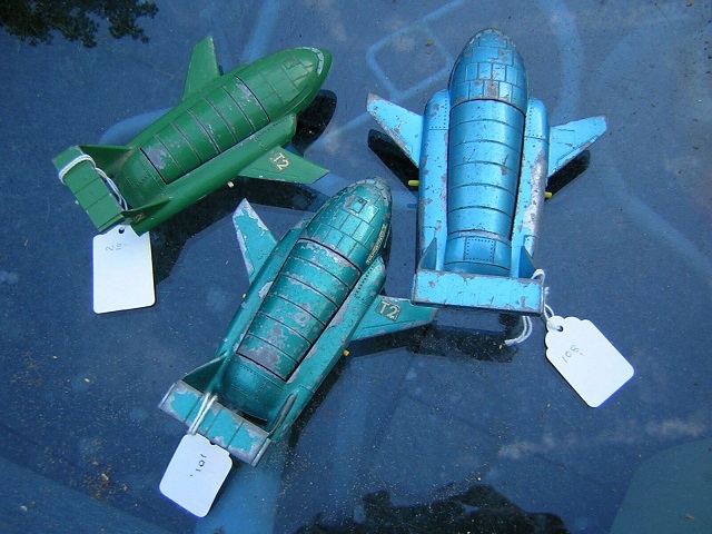 three colours and both sizes of thunderbird  2