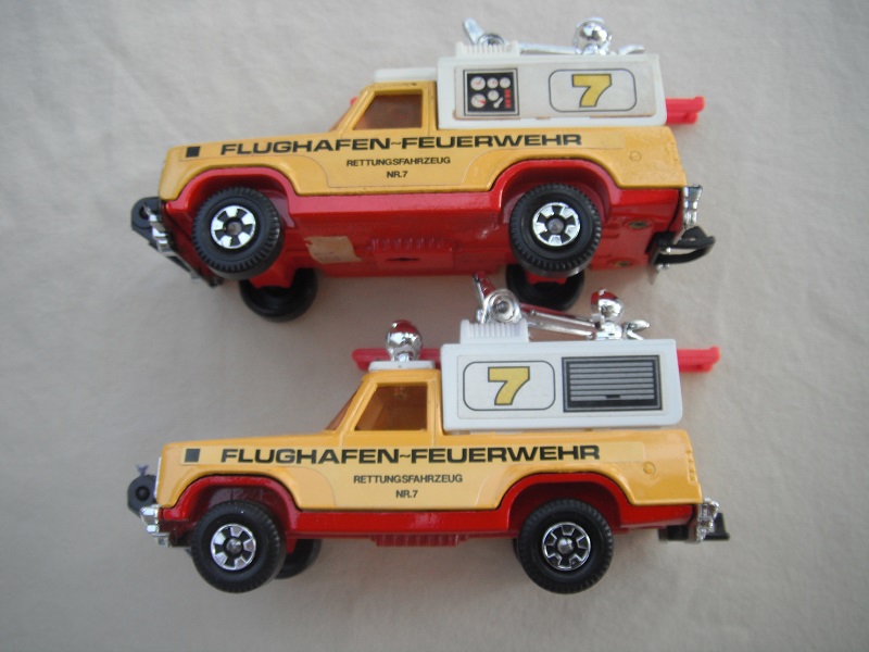 K75A Airport Fire Tender Flughafen Fueurwehr labels.jpg