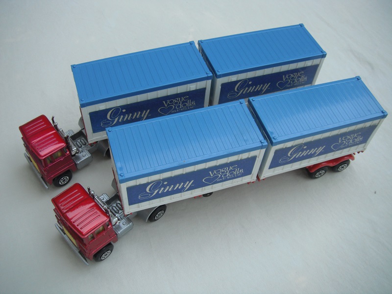 K17B Scammell Articulated Container Truck Ginny Dolls group.jpg