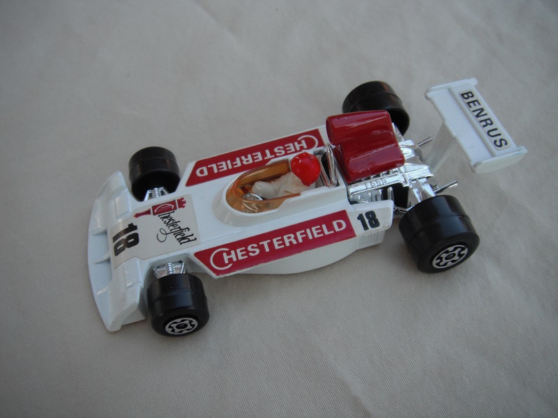 2. Wht body/dk.red spoiler/wht Superkings base/amb wind/lrg wide rear whls/wht driver/lrg red helmet/&quot;Chesterfield 18&quot; in dk.red, &amp; &quot;Benrus&quot;labels.
