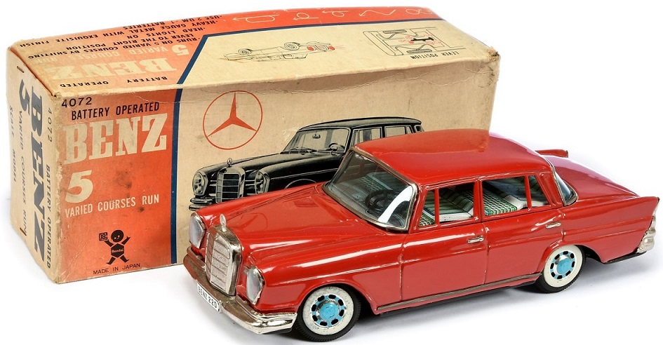 0 Boxed Bandai Mercedes.jpg