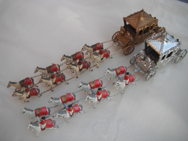 Early Lesney Toys - Large Coronation Coach pic#5.jpg