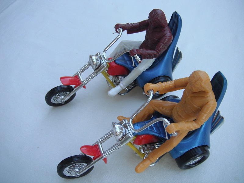 K47A Easy Rider red or dark red gas tanks pic#2.jpg