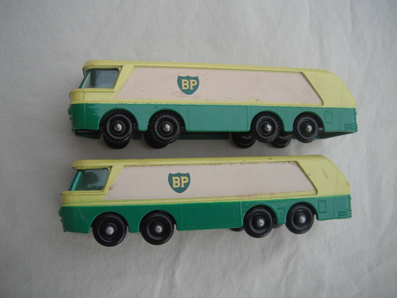 M1B  BP Petrol Tanker pale green or green windows pic#2.jpg