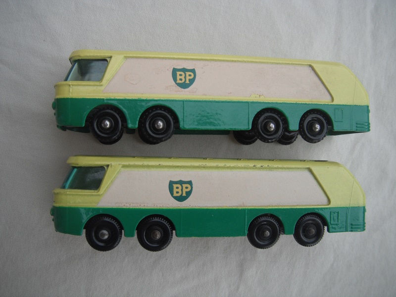 M1B  BP Petrol Tanker pale green or green windows pic#1.jpg