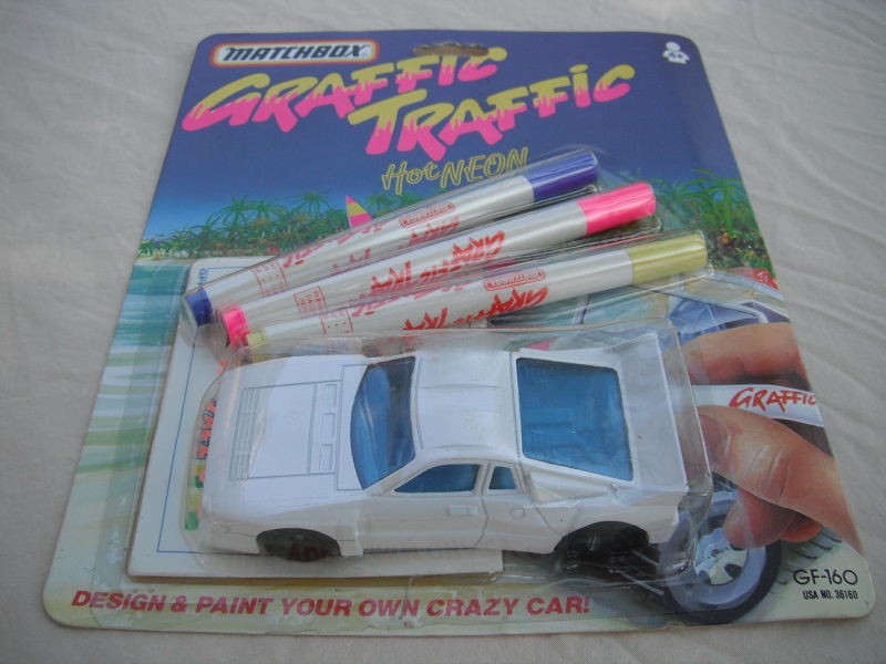 10.White body/white base China/blue windows/white interior/no chrome lettering on wheels/large rear wheels/Graffic Traffic set.